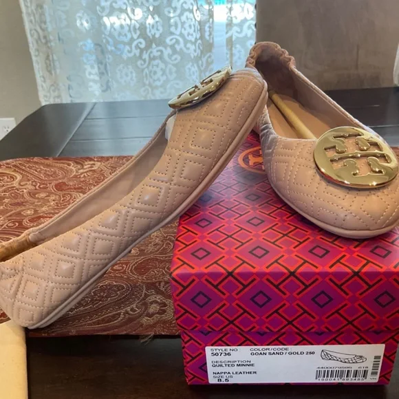Tory Burch Quilted Minnie Ballet Flat in  Goan Sand/Gold, BNIB,MSRP$238 - Picture 2 of 4